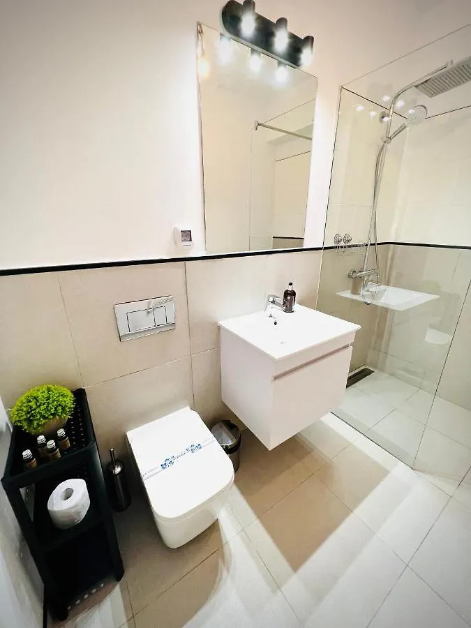 Exquisite - Two Bedroom Apartment Bucharest 0*,  Romania