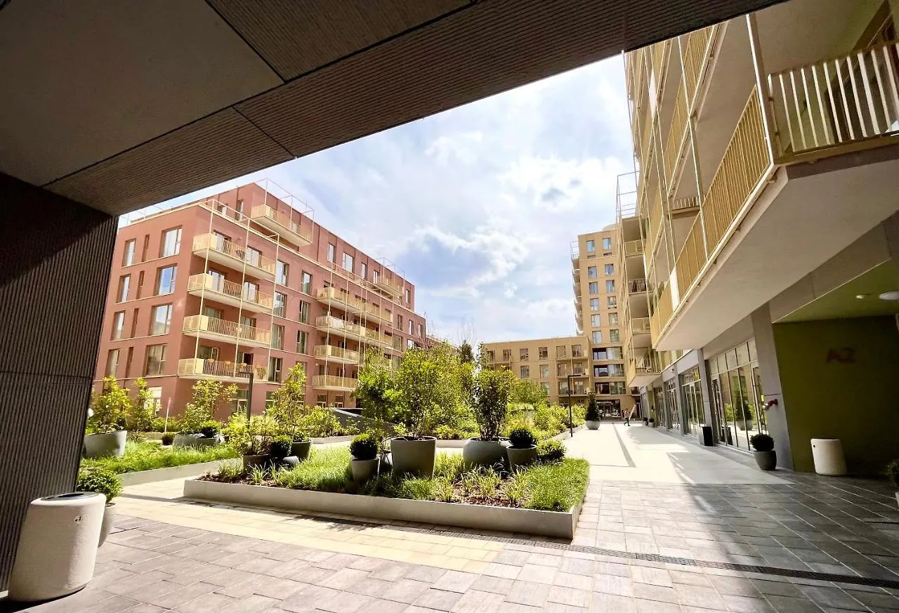 Exquisite - Two Bedroom Apartment Bucharest